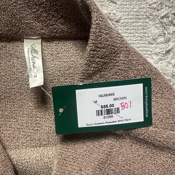 Mahina swirl sweater set - Picture 4 of 5